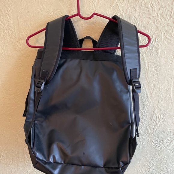 Super dry Japan Outdoor waterproof black backpack - Picture 2 of 8